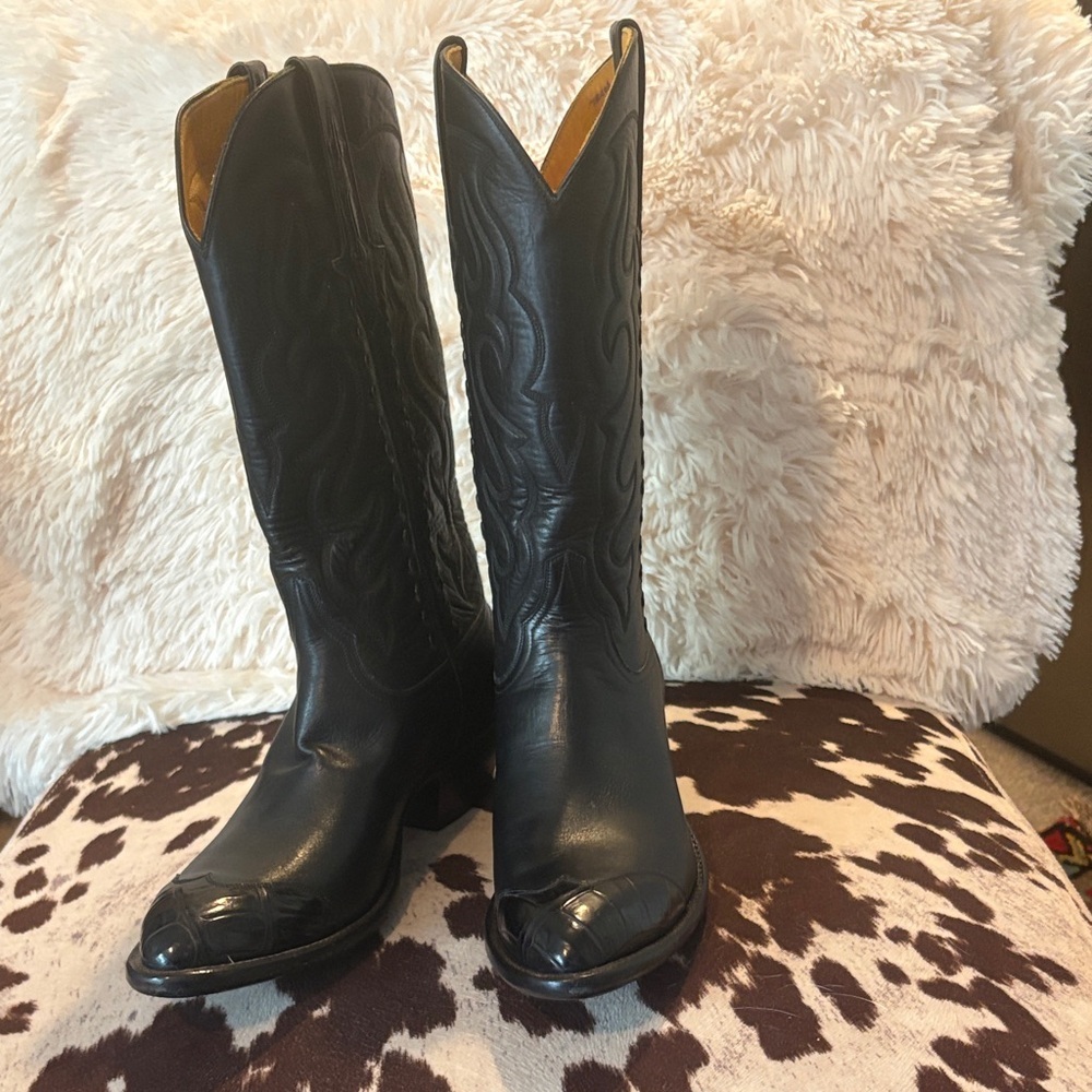 Black calf Leather handmade  Cowboy Boots with gator heel & foxing. NIB 8 1/2D